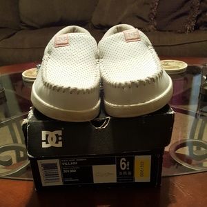 DC slip on